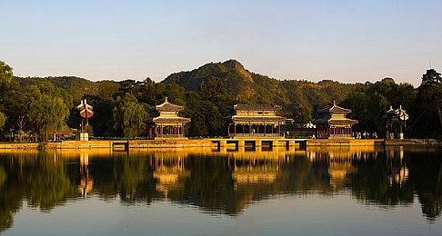 《法外枭雄：滚石城》预告第三集 3月28日Epic发售